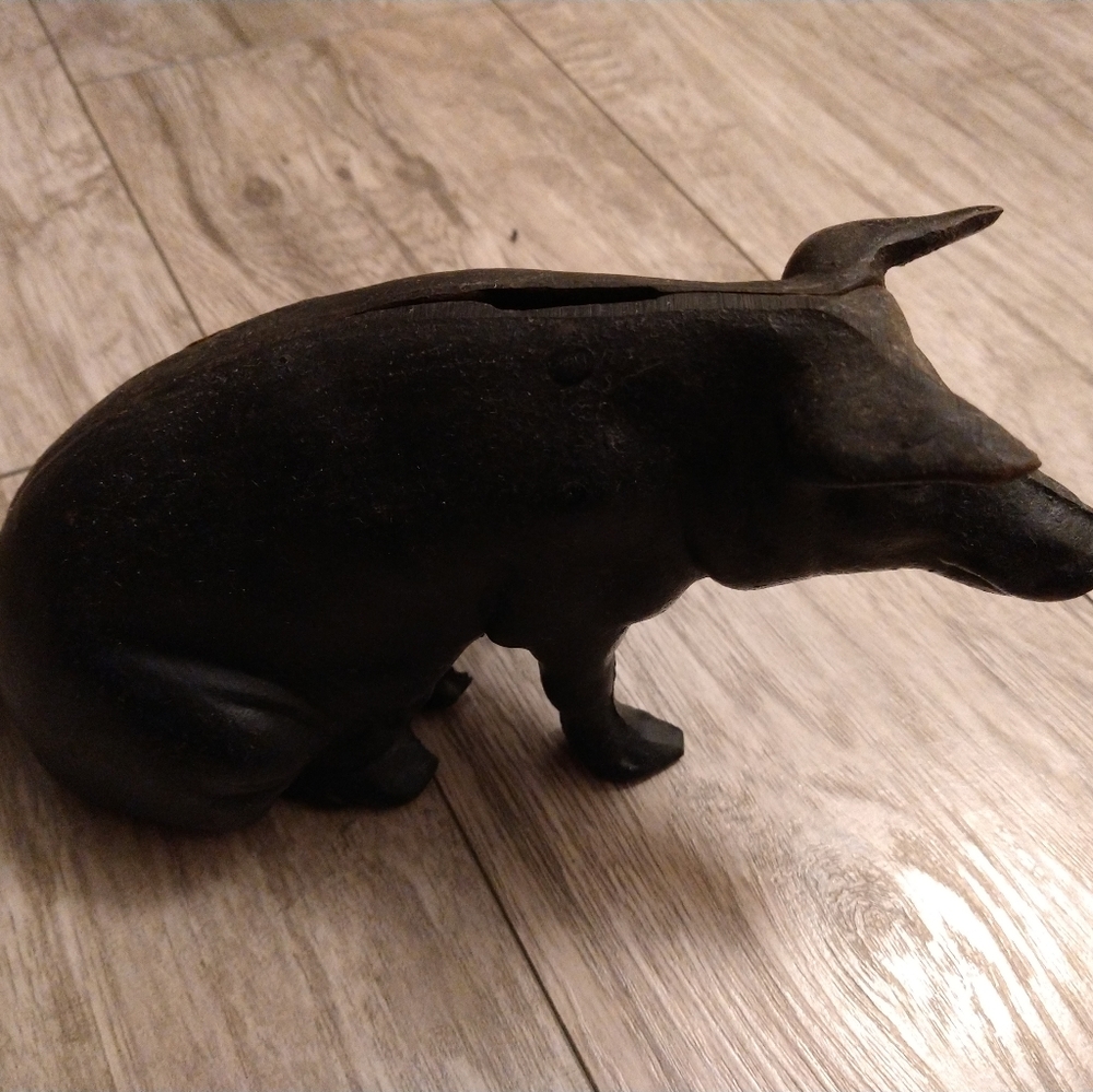 Iron cast Vintage piggy bank